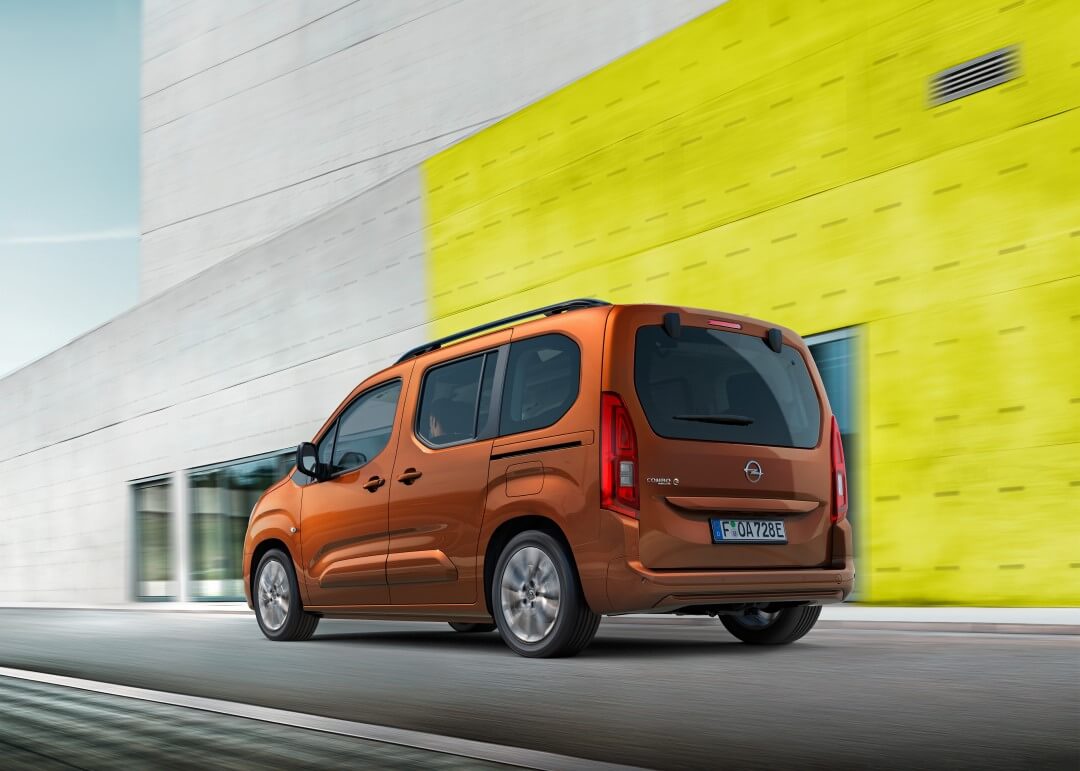 traseira do Opel Combo-e Life